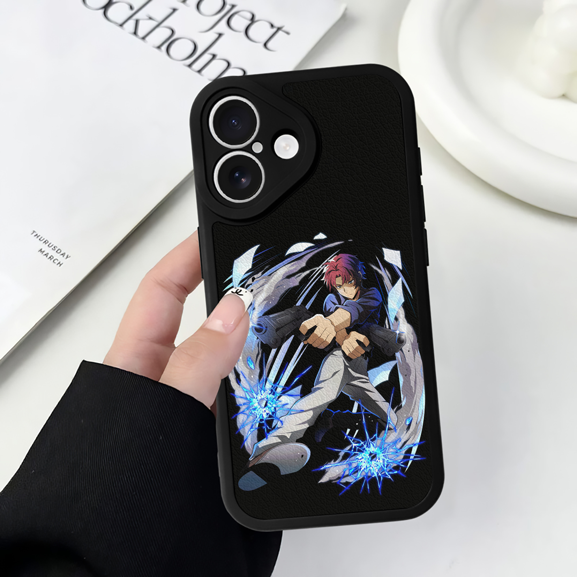 （画像用） 文豪ストレイドッグス Bungo Stray Dogs 【iPhone 16シリーズ対応】シリコンスマホケース（レザー調） 材質：シリコン